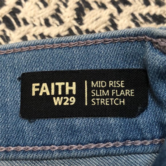 Buffalo David Bitton FAITH Jeans w/ Slim Flare - Picture 5 of 5
